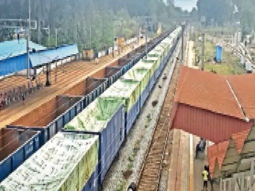 अयस्क घोटाला : 57 की रैक में 2 अतिरिक्त वैगन जोड़कर करोड़ों की चोरी का खुलासा