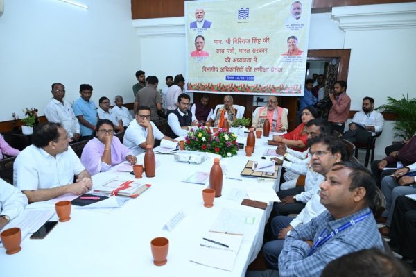 रणनीति :  प्राकृतिक रेशों, मिश्रित खेती और निफ्ट सहयोग से नवाचार को बढ़ावा