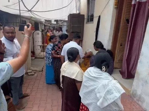 सनसनी : भिलाई में पति-पत्नी मृत, धमधा में युवक का पेड़ पर लटका शव मिला