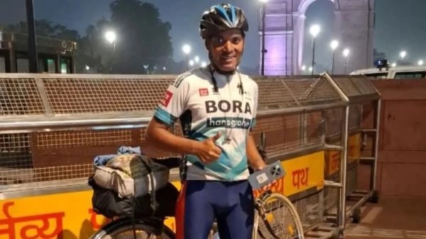 साइकिल पर देश का सफर : शिक्षक संतोष गुप्ता ने नापीं भारत की चारों सीमाएं, बने देशभर में चर्चा का विषय