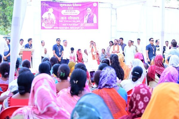 सुशासन :  चौपाल में सीएम साय को बताई थी समस्या, डेढ़ महीने में स्वीकृत हुए लाखों के काम