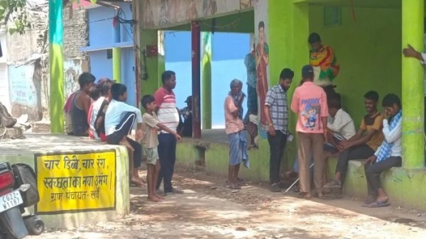 मौत का स्टोर : बलौदाबाजार के एक गांव में 8 संदिग्ध मौतें, गुड़ी की बैठकी से खुला शराब और साजिश का खौफनाक राज!