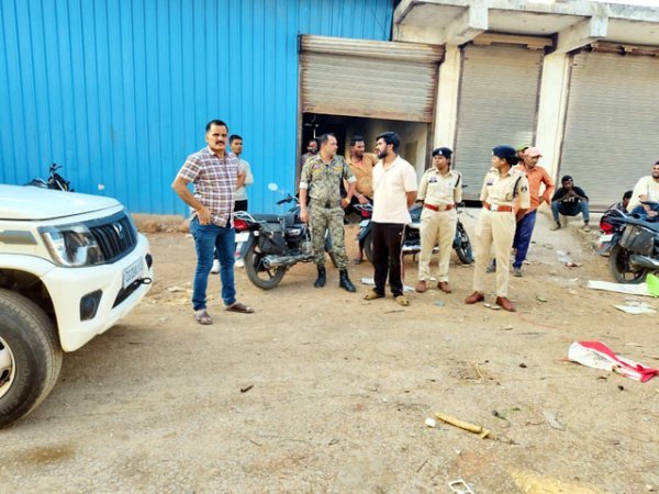 कार्रवाई : कवर्धा में पुलिस की सर्जिकल स्ट्राइक, कबाड़ी दुकानों की जांच से कारोबारियों में हड़कंप