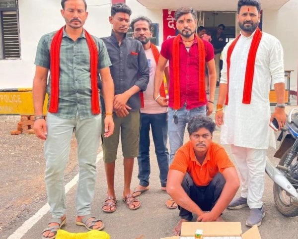कार्रवाई : कुदपुरा गांव में अवैध शराब का खुलासा, 2 पेटी शराब के साथ तस्कर गिरफ्तार