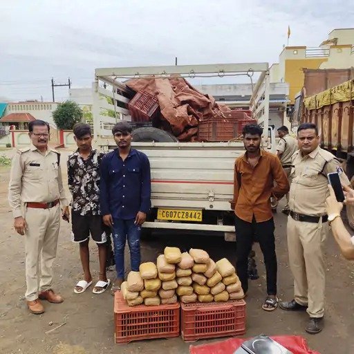 गांजा तस्करी : स्टेपनी टायर में छिपाकर ले जा रहे थे गांजा, जामुल पुलिस ने तीन तस्करों को दबोचा