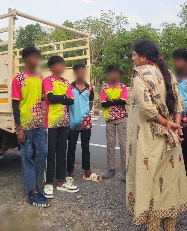 बड़ी कार्रवाई : बाल श्रम पर सख्त हुईं डॉ. वर्णिका शर्मा, 6 बच्चों को कराया मुक्त