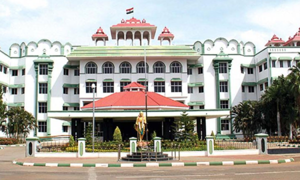 मद्रास हाई कोर्ट सख्त : तिरुप्पारनकुंड्रम पहाड़ी पर दीपक जलाने के आदेश पर सरकार से मांगा जवाब