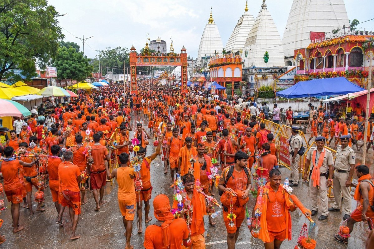 जयकारों से गुंजा देवघर