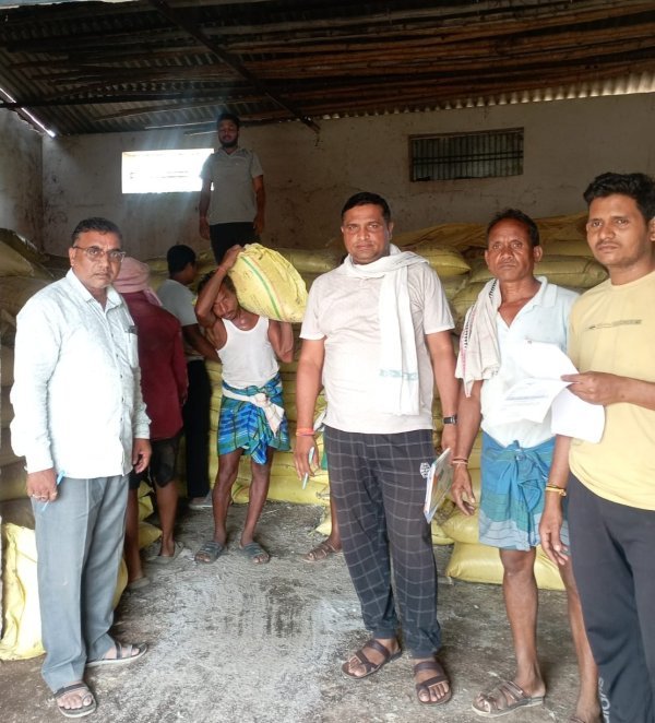 किसानों को राहत : खरीफ सीजन में नहीं होगी खाद की किल्लत, 36 हजार टन से ज्यादा स्टॉक तैयार
