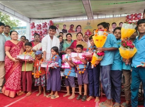 प्रवेशोत्सव : बेलसोडा स्कूल में नवप्रवेशी विद्यार्थियों का अभिनंदन, जनप्रतिनिधियों ने बढ़ाया उत्साह