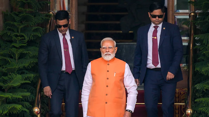पीएम मोदी आज राजकीय दौरे पर होंगे रवाना