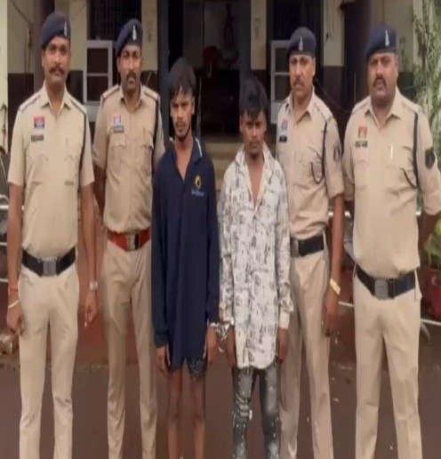 शराब पार्टी बनी मौत की वजह : मामूली विवाद में युवक की सब्बल से हत्या, दो आरोपी गिरफ्तार