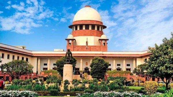 सुप्रीम कोर्ट का बड़ा फैसला: फ्लैट मिलने के बाद भी बिल्डर पर कर सकेंगे केस, देरी के लिए मिलेगा पूरा मुआवजा