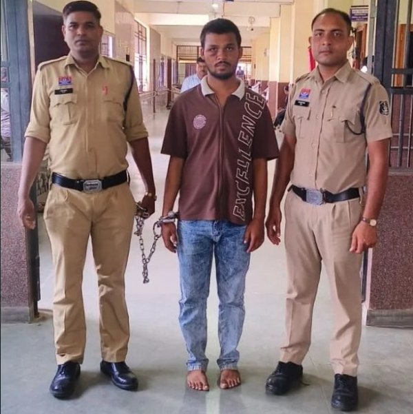 इंस्टाग्राम पर ब्लैकमेल :  निजी फोटो वायरल करने की धमकी देने वाला आरोपी गिरफ्तार
