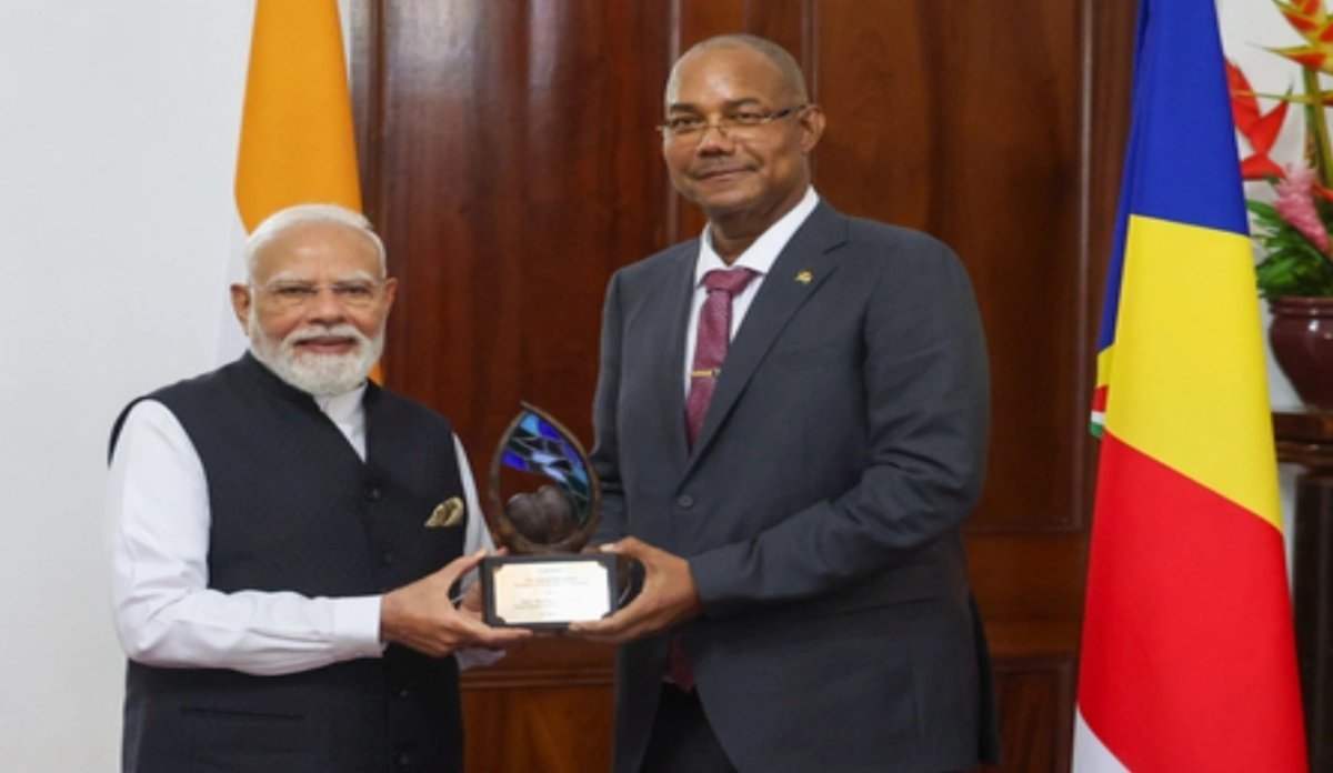 मोदी को सेशेल्स के सर्वोच्च नागरिक सम्मान