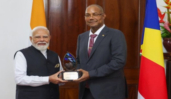 सेशेल्स का सर्वोच्च सम्मान : गार्जियन ऑफ द ब्लू हॉरिजन पीएम मोदी को समर्पित, कहा-हिंद महासागर हमारा साझा घर