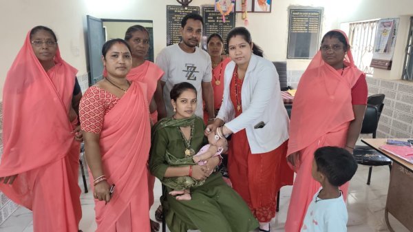 दो बूंद जिंदगी की संदेश : पोलियो मुक्त भविष्य की ओर कदम, आरंग में बच्चों को पिलाई गई जीवनरक्षक खुराक