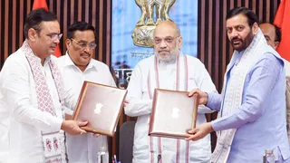 महत्वपूर्ण समझौते पर हस्ताक्षर