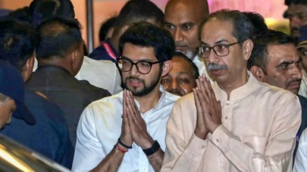 महाराष्ट्र में फिर खेला : उपसभापति चुनाव से ठीक पहले उद्धव को झटका, शिंदे गुट में शामिल हुए सचिन अहीर