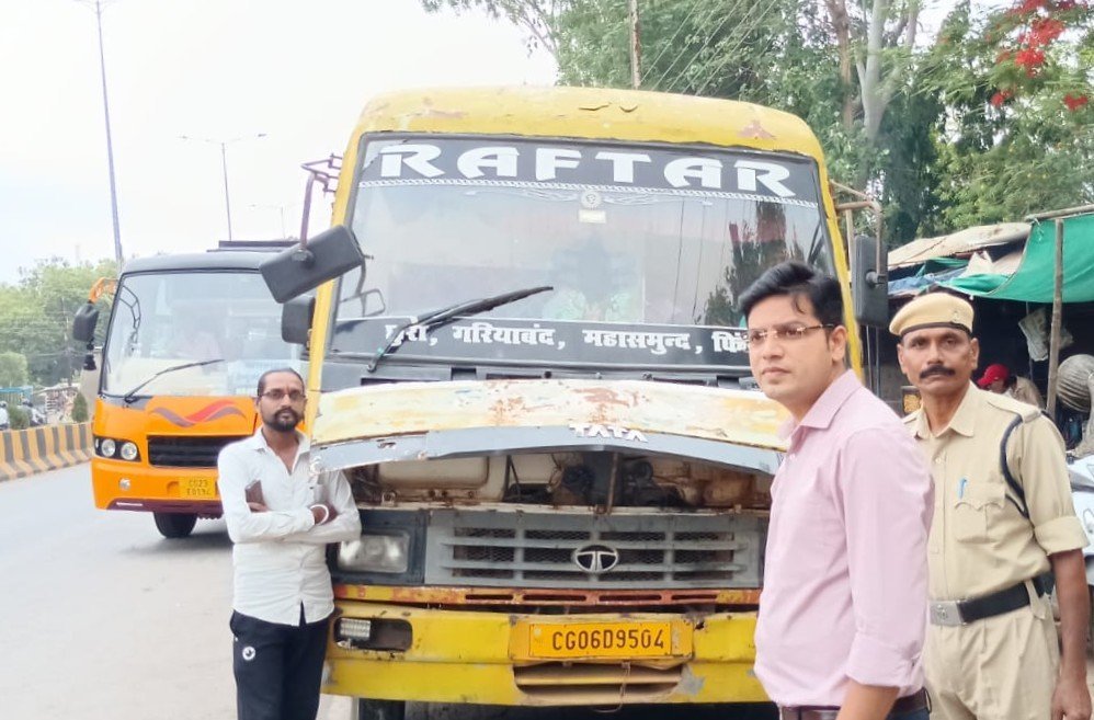 केन्द्रीय विद्यालय में वाहनों की सख्त कारवाई