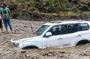 मानसून का रौद्र रूप : किन्नौर में बाढ़ से थमी ज़िंदगी, तीन दिन में 16 करोड़ स्वाहा, अब तक 14 की मौत