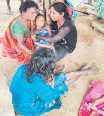 अर्थिंग तार में दौड़ा करंट : खेलते-खेलते 8 साल के मासूम की मौत, हादसे के बाद बिजली विभाग पर उठे सवाल