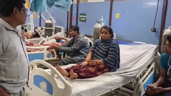 देशी मशरूम बना मुसीबत : फूड पॉइजनिंग से एक परिवार के 8 सदस्य अस्पताल पहुंचे