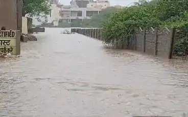 पहली ही बारिश में डूबा भिलाई : जलभराव ने खोली निगम की तैयारियों की पोल, लोग हुए परेशान