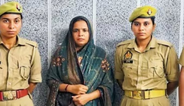 खौफनाक वारदात : पत्नी ने पति की हत्या कर बाथरूम में दफनाया, खुलासे के बाद कॉलोनी में दहशत का माहौल