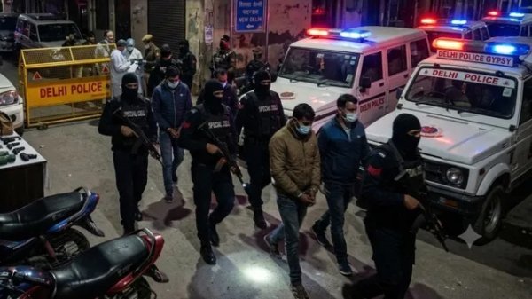 दिल्ली और पंजाब से 6 संदिग्ध गिरफ्तार, आतंकी और हथियार तस्करी नेटवर्क का खुलासा