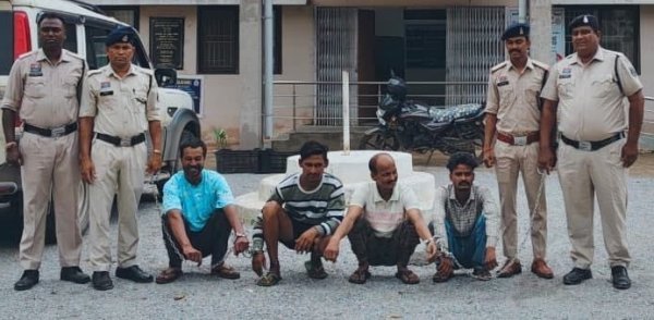 गांजा केस : 15 लाख के गांजे की खेप मामले में 4 फरार आरोपी जबलपुर से गिरफ्तार