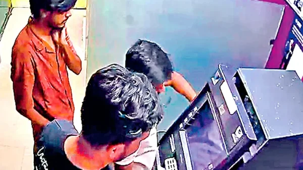 एटीएम ठगी का बड़ा खुलासा: इंजीनियरिंग छात्र निकला गैंग का मास्टरमाइंड
