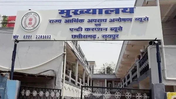 बड़ी कार्रवाई: शराब-कोल लेवी घोटाला, वैभव अग्रवाल से EOW की लंबी पूछताछ, जांच हुई तेज