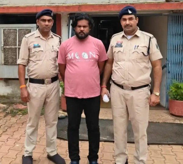 पूजा-पाठ से समाधान का दावा : महिला से 85 लाख की ठगी कर फरार हुआ आरोपी