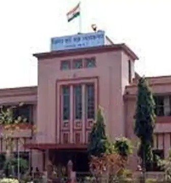 फैसला : नाबालिग को बहला-फुसलाकर किया दुष्कर्म, कोर्ट ने सुनाई 20 साल की सजा