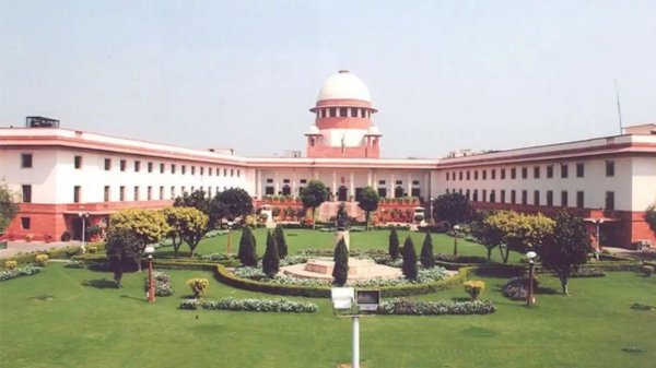 धर्मांतरण मामला : 8 साल पुराने केस में सुप्रीम कोर्ट का बड़ा दखल, आरोपी को मिली राहत