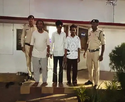 पुलिस की गिरफ्त में आरोपी