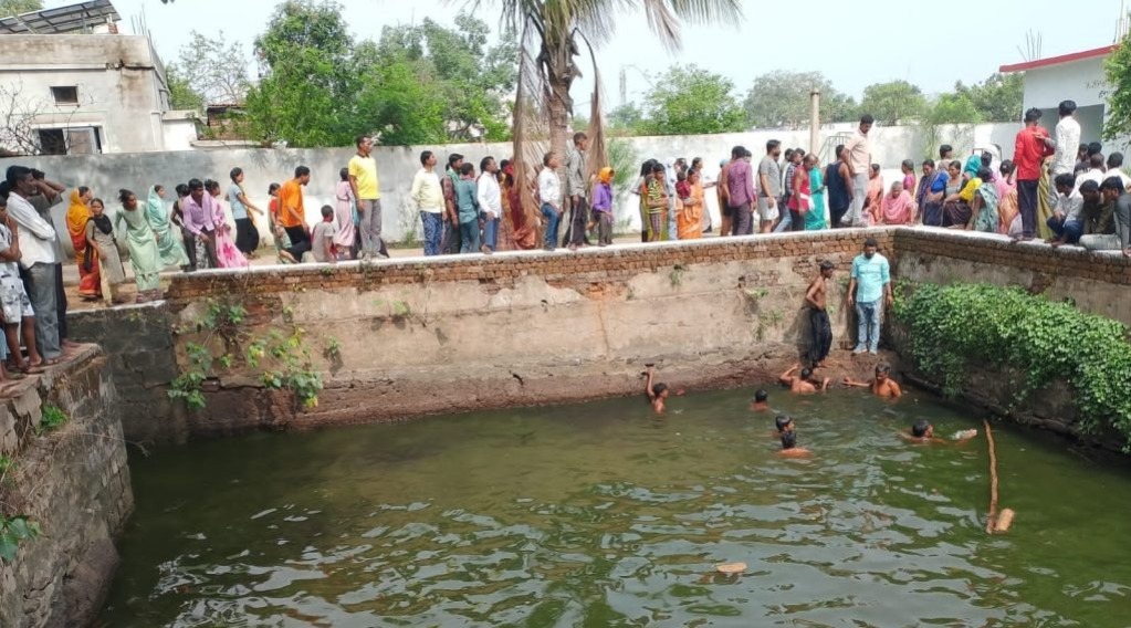 बावड़ी में डूबने से दो बच्चों की मौत