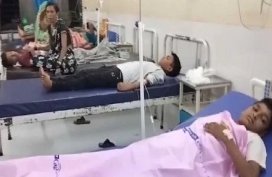 महाराष्ट्र के नंदुरबार में बड़ा मामला : हॉस्टल के खाने ने बढ़ाई चिंता, 5 छात्र पहुंचे आईसीयू
