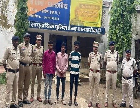 छात्र के साथ बेरहमी : कपड़े उतरवाकर मारपीट का आरोप, 3 नाबालिग समेत 6 आरोपी गिरफ्तार