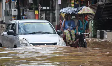 मानसून पर ब्रेक : कहीं सूखा तो कहीं बाढ़, मौसम के बदले मिजाज से बढ़ी मुश्किलें