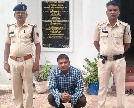 GDS भर्ती में फर्जीवाड़ा : सरकारी नौकरी का झांसा देकर लाखों की ठगी करने वाला आरोपी गिरफ्तार