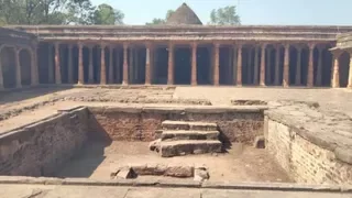 भोजशाला विवाद : सुप्रीम कोर्ट का बड़ा सुझाव, नमाज के लिए तय होगी जगह