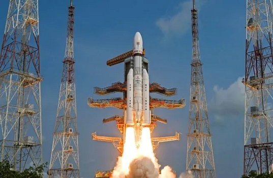 इसरो : वैज्ञानिकों के इस्तीफे से हड़कंप, सरकार ने बदले नियम, अब आसानी से नहीं छोड़ सकेंगे नौकरी
