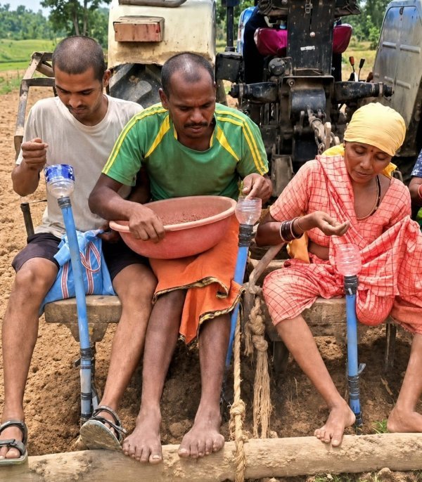 कृषि नवाचार को मिली नई उड़ान : प्रगतिशील किसान भानुप्रताप ने जुगाड़ तकनीक से तैयार की सीड ड्रिल
