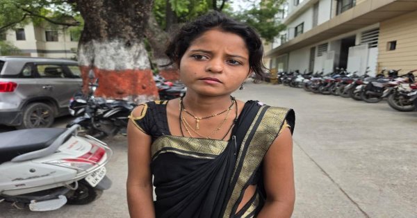 इंसाफ : गोद से छीनी बेटी, कोख में पल रही नई जिंदगी तीसरी शादी के आरोपों के बीच इंसाफ के लिए भटक रही मां