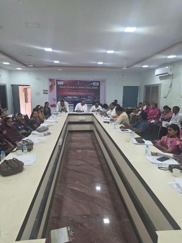 सामान्य सभा :  मौत के हफ्तों बाद भी नहीं मिला डेथ सर्टिफिकेट, मुआवजे की आस में परिवार, श्रम विभाग से मांगा जवाब