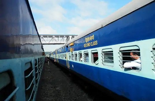 रेलवे दुर्घटना मुआवजा : टिकट न मिलने पर भी देना होगा 8 लाख हर्जाना, सुप्रीम कोर्ट का आदेश