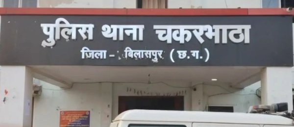 ऑटो में छोड़ा बैग पड़ा भारी : महिला के बैग से लाखों के सोने के जेवर चोरी, CCTV में कैद