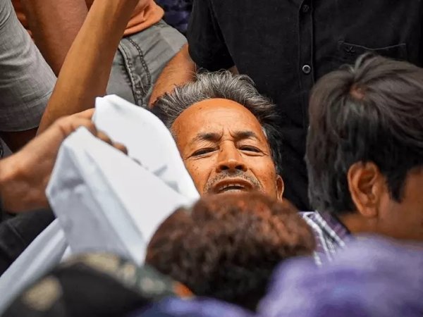 सोनम वांगचुक : भूख हड़ताल का 22वां दिन, पत्नी ने दिल्ली हाईकोर्ट में लगाई याचिका